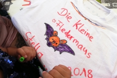 kinder-bemalen-t-shirts_Fledermausfest-Zitadelle-Spandau_2018_9